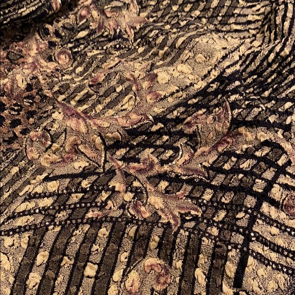 Chico’s Design 3/4 sleeve Top - Picture 11 of 11